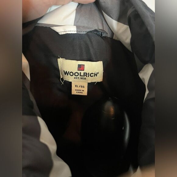 WOOLRICH QUILTED BLACK/WHITE PLAID WINTER CASUAL PUFFER VEST WOMENS SIZE XL - Picture 2 of 13